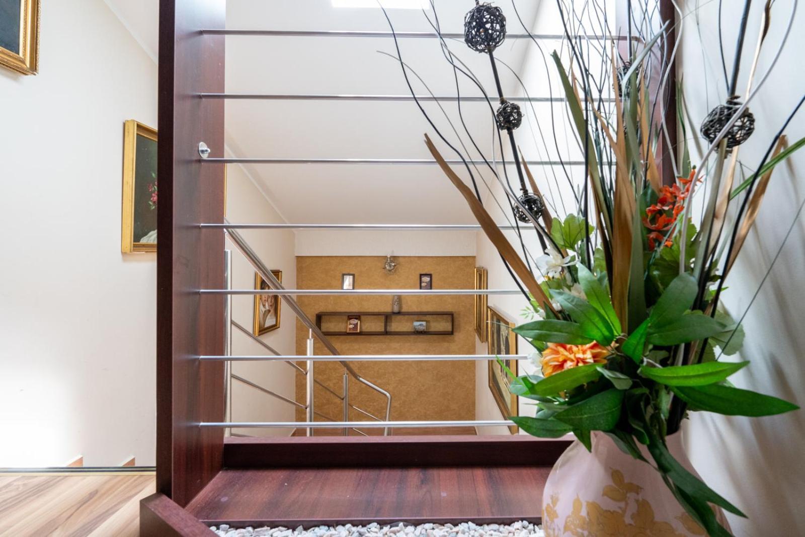 Farawayhomes Aparthotel Near Vienna Airport - Anytime Self Check-In Bruck an der Leitha Exteriér fotografie